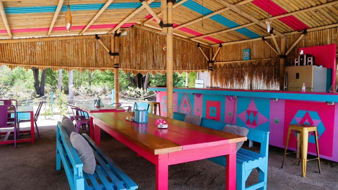 Hotel Meno Charm à Gili Meno Extérieur photo