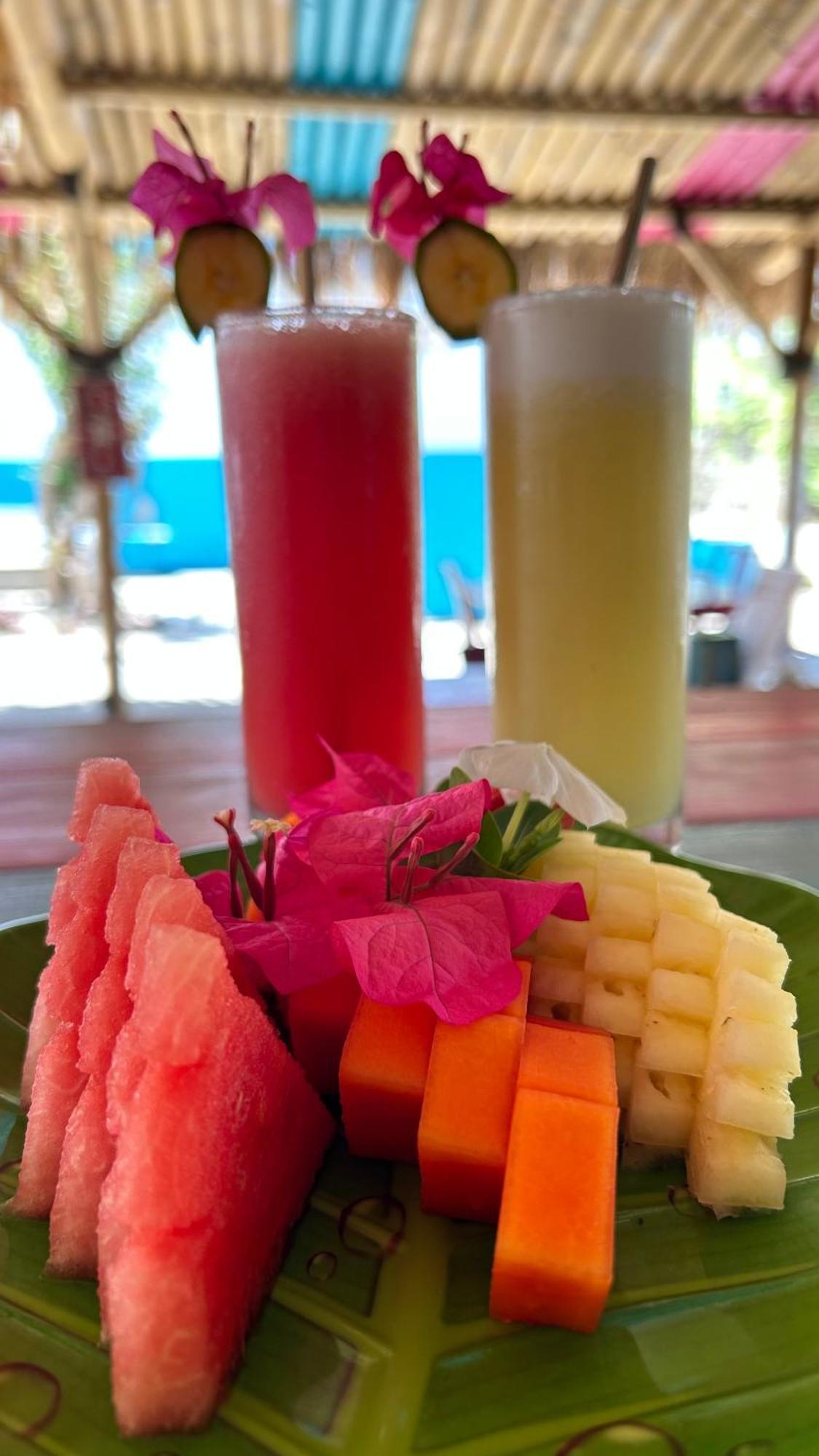 Hotel Meno Charm à Gili Meno Extérieur photo
